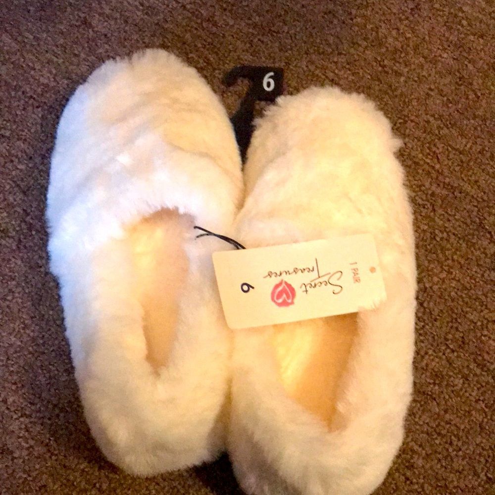 $$$ Womens plush slippers